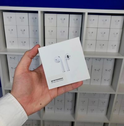 Лот: 18791722. Фото: 1. Беспроводные наушники apple AirPods... Наушники, гарнитуры