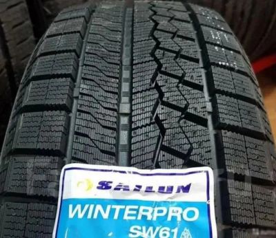 Лот: 19445712. Фото: 1. Шины 215/45 R17 Sailun Winterpro... Шины