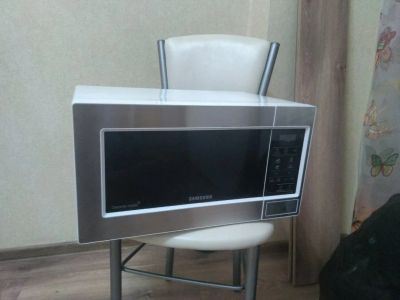 Лот: 11573247. Фото: 1. Микроволновая печь Samsung ME7R4MR. Микроволновки, мини-печи