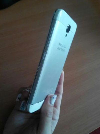 Лот: 6729695. Фото: 1. Alcatel One Touch Idol 2 mini. Смартфоны