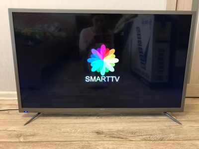 Лот: 15824407. Фото: 1. 4K Smart Телевизор 40 (101 см... Телевизоры