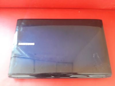 Лот: 19239792. Фото: 1. Ноутбук Samsung NP-R580H. Ноутбуки
