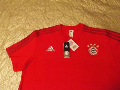 Лот: 8508398. Фото: 1. Футболка FC Bayern Munchen (adidas... Другое (спортивная одежда)