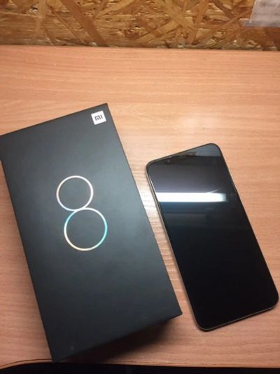 Лот: 12736688. Фото: 1. Смартфон Xiaomi Mi8 128GB (М5614... Смартфоны