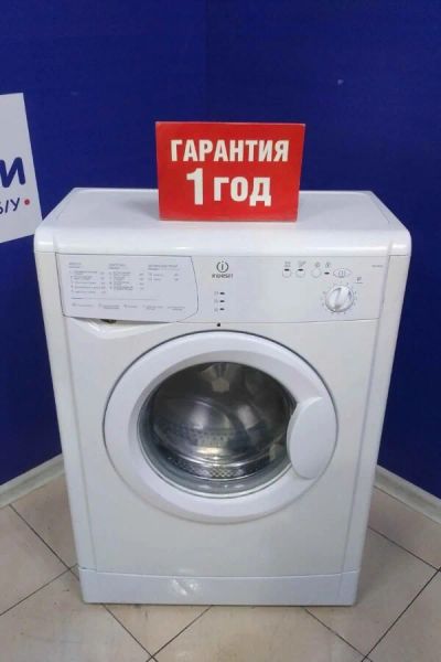 Лот: 16350660. Фото: 1. Стиральная машина indesit wiun... Стиральные машины