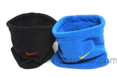 Лот: 4634875. Фото: 1. Шарф "Горло; Nike. Шарфы, платки