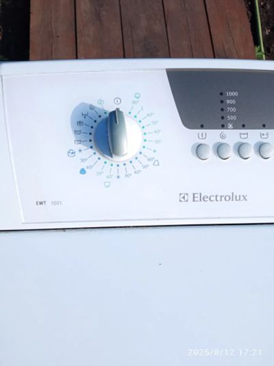 Лот: 25662015. Фото: 1. стиральная машина electrolux ewt... Стиральные машины