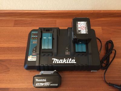 Лот: 11762596. Фото: 1. Аккумулятор Makita BL1830B. Электроинструмент