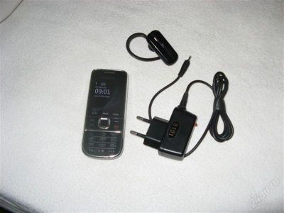 Лот: 2158136. Фото: 1. Nokia 2700 + гарнитура (bluetooth... Кнопочные мобильные телефоны