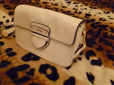 Лот: 1320829. Фото: 1. Сумка бежевая PRADA, оригинал. Сумки