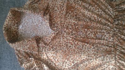 Лот: 7544937. Фото: 1. Платье леопардовое 50-54. Платья