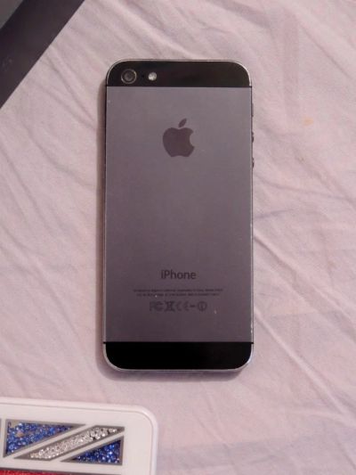 Лот: 4671111. Фото: 1. iphone 5 32gb black Продам срочно. Смартфоны