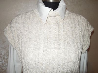 Лот: 4679497. Фото: 1. свитер-жилет вязаный. one size... Свитеры, толстовки, худи