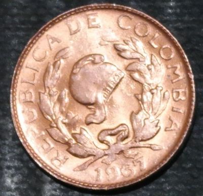 Лот: 15184432. Фото: 1. Экзотика с рубля (21190) Колумбия. Остальные страны
