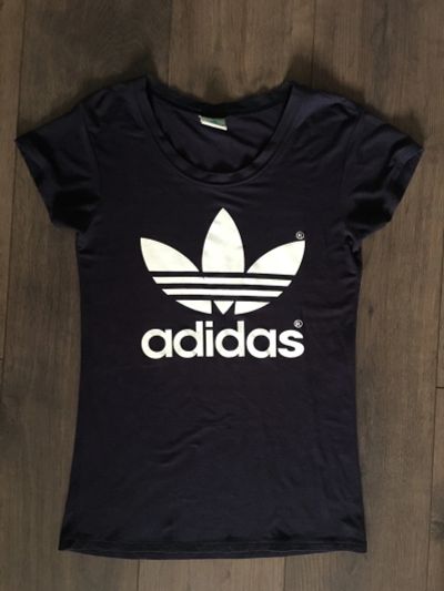 Лот: 15181695. Фото: 1. Футболка Adidas xs-s. Футболки, топы и майки