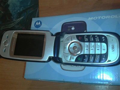 Лот: 1759428. Фото: 1. Motorola V360. Кнопочные мобильные телефоны