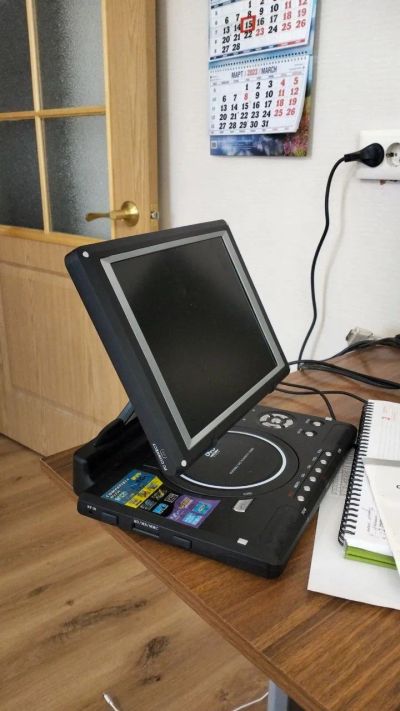 Лот: 19962102. Фото: 1. Portable DVD Player/TV Tuner. DVD, Blu-Ray плееры