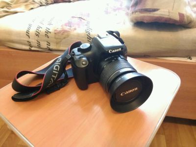 Лот: 4417086. Фото: 1. продам зеркальный фотоаппарат... Цифровые зеркальные