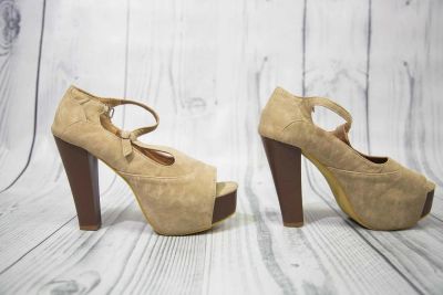 Лот: 4972934. Фото: 1. Босоножки на каблуке Jeffrey Campbell. Босоножки