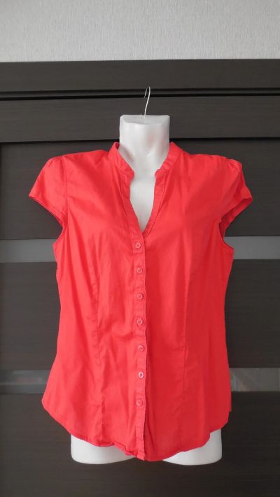 Лот: 16401590. Фото: 1. Блуза с коротким рукавом красная... Блузы, рубашки