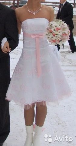 Лот: 7024187. Фото: 1. Свадебное платье. Свадебные платья