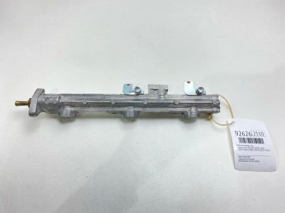 Лот: 23685853. Фото: 1. Рейка топливная Toyota Crown 2006... Топливная система