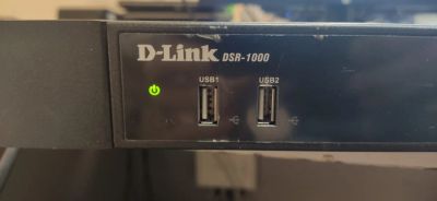 Лот: 18343237. Фото: 1. Маршрутизатор D-Link DSR-1000. Маршрутизаторы (роутеры)
