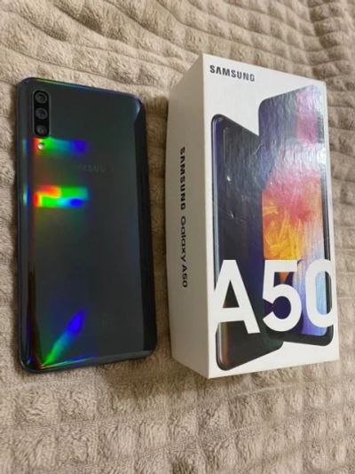 Лот: 18619649. Фото: 1. Samsung galaxy a50. Смартфоны