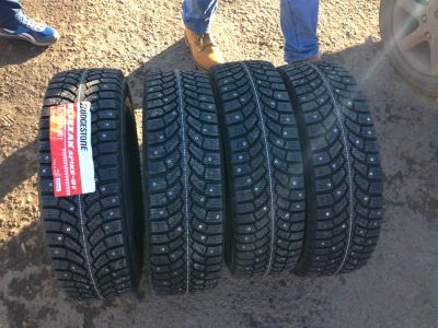 Лот: 3335805. Фото: 1. 185/70 R14 Bridgestone SPIKE-01. Шины