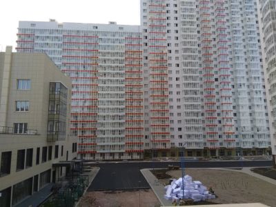 Лот: 12054675. Фото: 1. 3к квартира 64м2 ЖК Белые Росы... Квартиры, студии