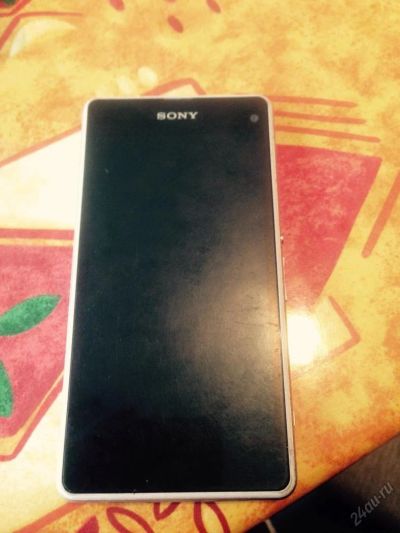 Лот: 5915968. Фото: 1. Sony Xperia z1 compact белый На... Смартфоны