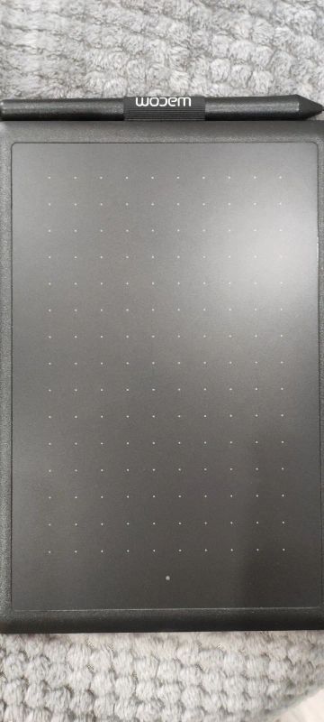 Лот: 21275622. Фото: 1. Графический планшет Wacom One... Планшеты