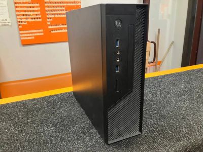 Лот: 25780844. Фото: 1. Б\У системный блок Mini-ITX GigaByte... Компьютеры в сборе