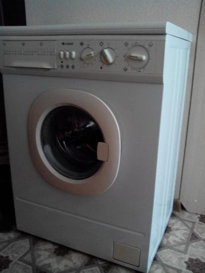 Лот: 3980070. Фото: 1. Стиральная машинка indesit. Стиральные машины