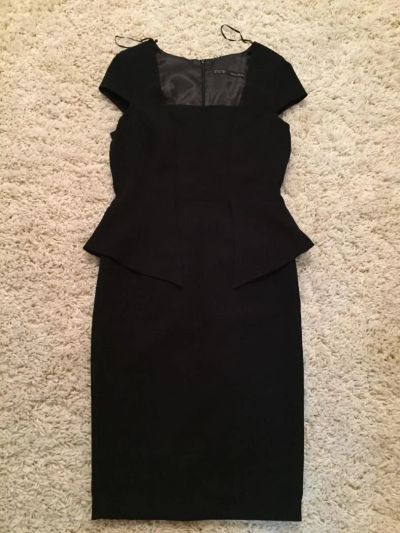 Лот: 7772804. Фото: 1. Новое платье с баской Zara. Платья