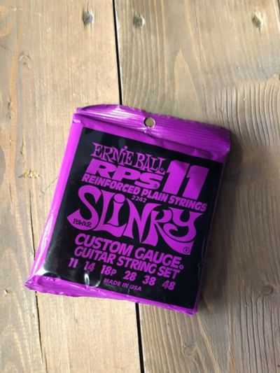 Лот: 15129673. Фото: 1. Струны для гитары Ernie Ball Power... Аксессуары, комплектующие