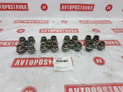 Лот: 20903497. Фото: 1. Гайка колесная Toyota (б/у). Другое (автозапчасти)