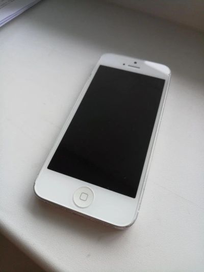 Лот: 8715972. Фото: 1. Apple IPhone 5 32gb white белый. Смартфоны
