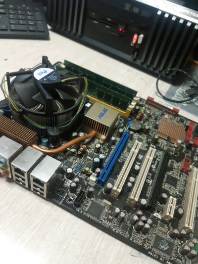 Лот: 19813764. Фото: 1. Материнская плата ASUS P5B DeluXE... Материнские платы