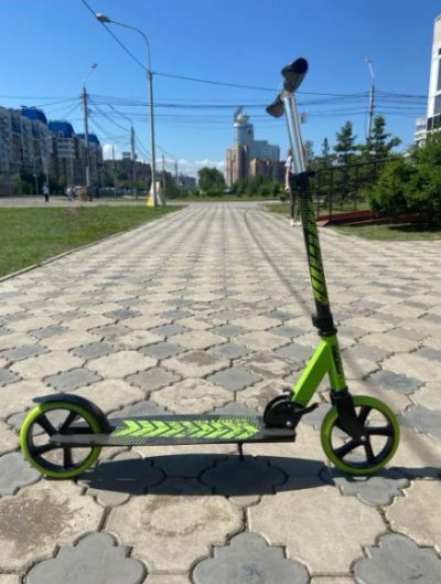 Лот: 16168096. Фото: 1. Самокат Scooter / 2. Роликовые коньки, скейтборды, самокаты