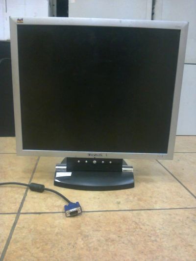 Лот: 6468446. Фото: 1. Монитор ViewSonic VA902 неисправен. ЖК-мониторы