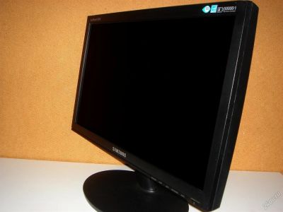 Лот: 3078835. Фото: 1. Samsung SyncMaster E1920. ЖК-мониторы