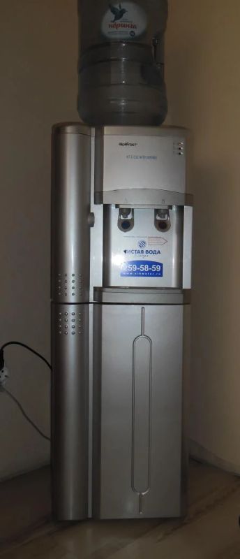 Лот: 5531798. Фото: 1. Продам кулер напольный HotFrost... Чайники, кофемашины, кулеры