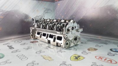 Лот: 23584004. Фото: 1. Головка блока цилиндров Mitsubishi... Двигатель и элементы двигателя