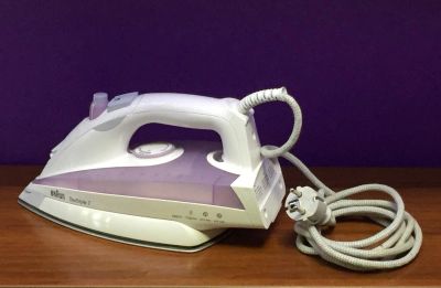 Лот: 11359263. Фото: 1. Утюг Braun TexStyle 7 TS715. Состояние... Утюги, парогенераторы, отпариватели