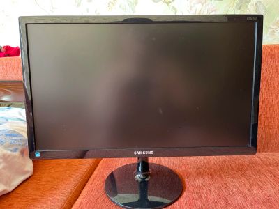 Лот: 18047249. Фото: 1. Два монитора Acer 27 и Samsung... ЖК-мониторы