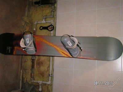 Лот: 1483470. Фото: 1. Сноуборд+Крепы. Комплект в сборе