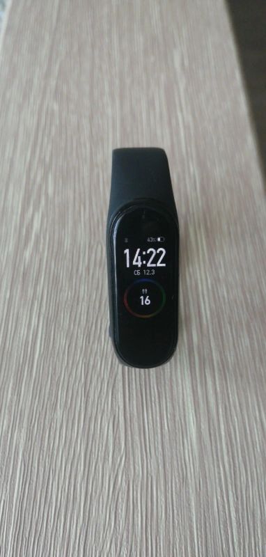 Лот: 18757728. Фото: 1. Xiaomi mi band 4. Смарт-часы, фитнес-браслеты, аксессуары