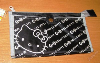 Лот: 2679183. Фото: 1. Косметичка Hello Kitty. Бумажники, кошельки, портмоне