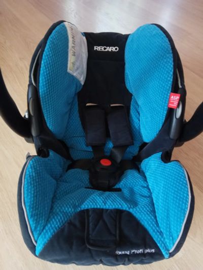 Лот: 14281662. Фото: 1. Автокресло Recaro Young Profi... Детские автокресла